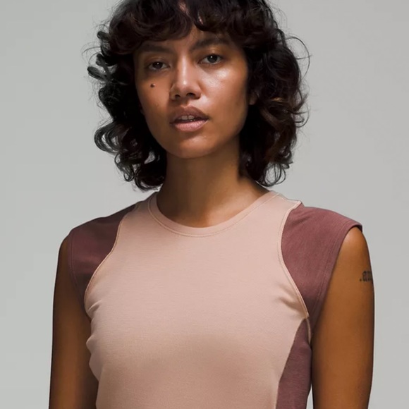 NWT lululemon Hiking Tank Cap Sleeve Size 6 - Picture 3 of 11